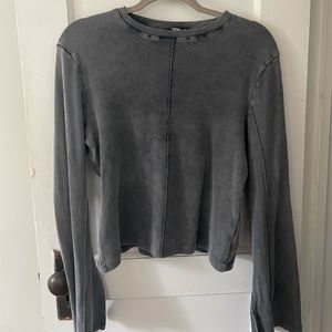 Boohoo- Acid Wash Rib Wide Sleeve Top